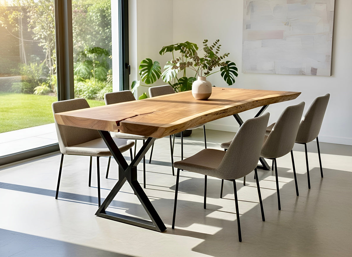 Table à diner live edge en bois de Suar massif
