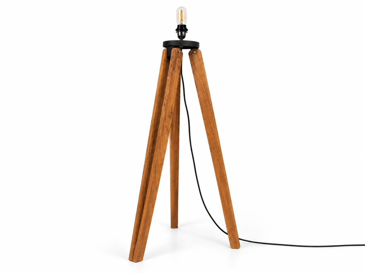 Pied de lampe trépied en bois avec douille noire et ampoule apparente, sans abat-jour