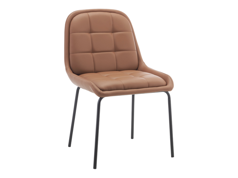 Chaise Cognac vue de face, dossier surpiqué en carrés