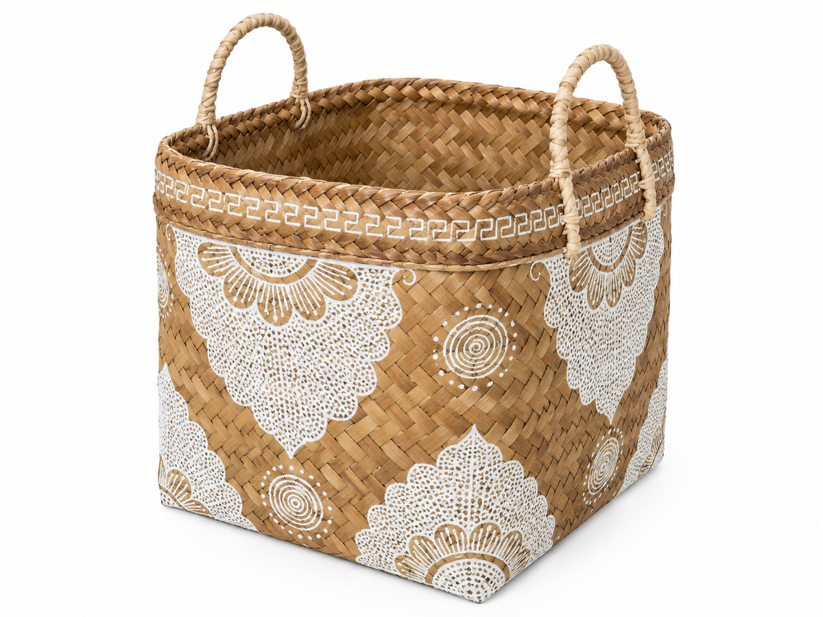 Panier carré en bambou tressé à motifs blancs peints, deux anses et bord replié