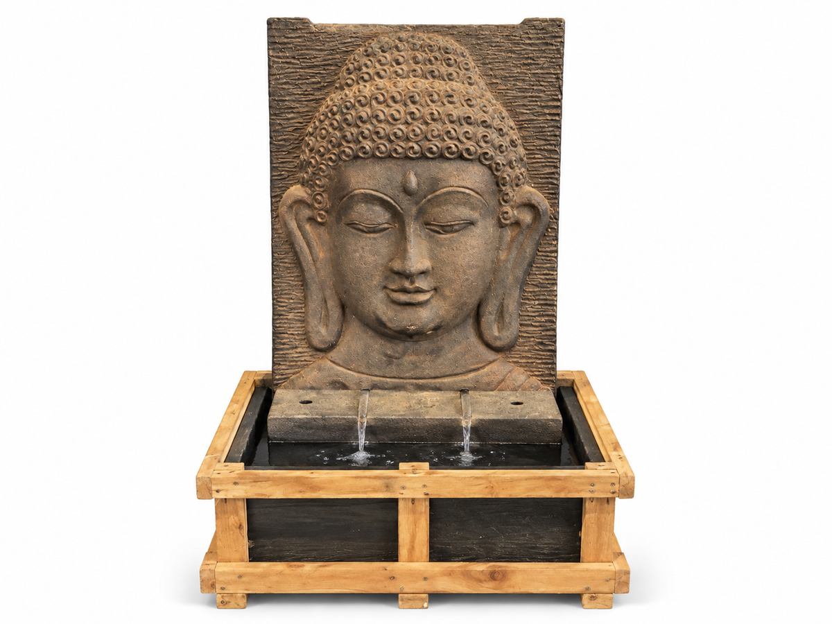Fontaine Bouddha en béton ton sable, panneau sculpté et bassin