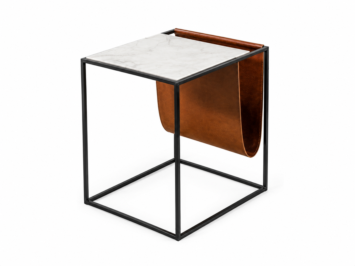 Table d'appoint Masika vue de trois quarts, cube en acier noir et plateau de marbre