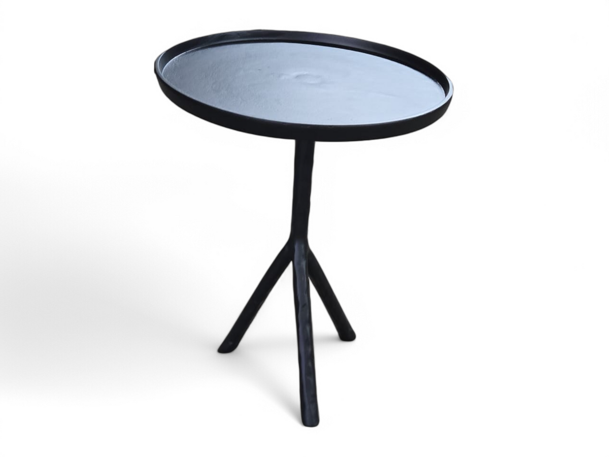 Table d'appoint Twilight en acier noir, plateau rond sur trois pieds fuselés