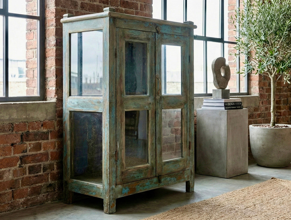 Cabinet antique