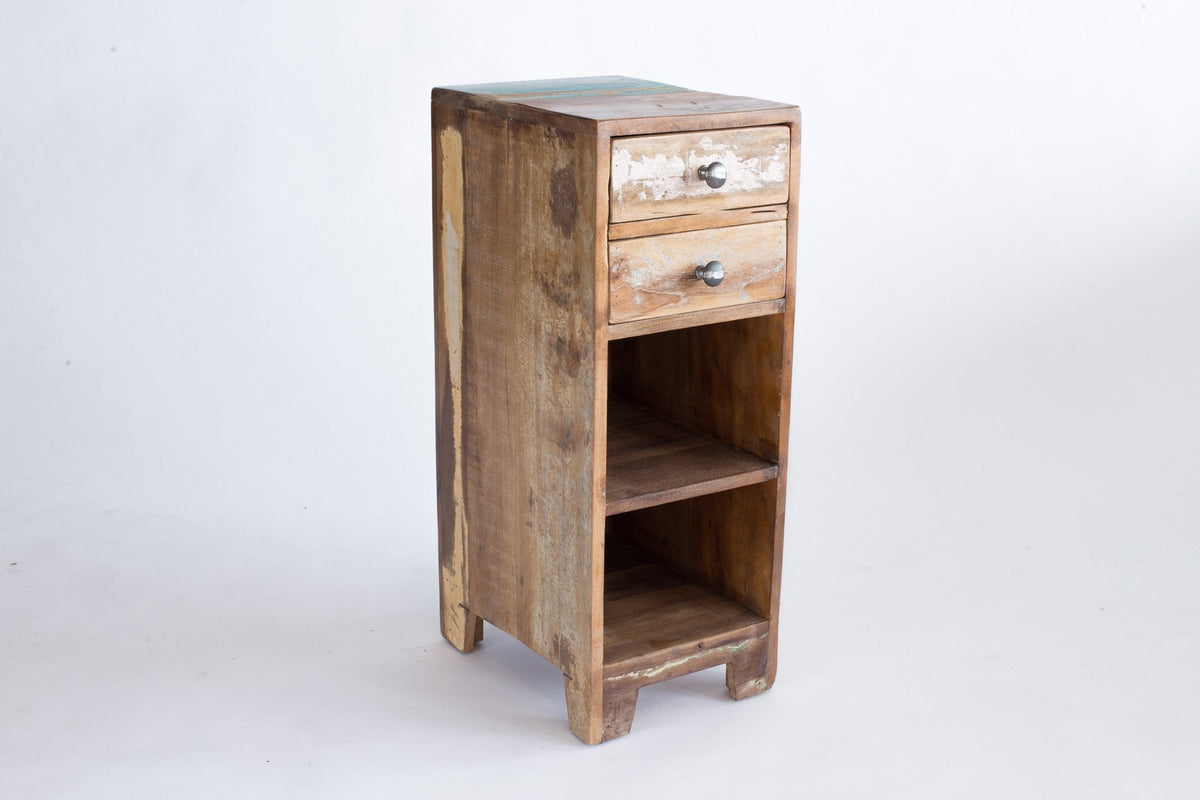 Table de chevet Fitay en bois recyclé vue de côté, tablettes ouvertes