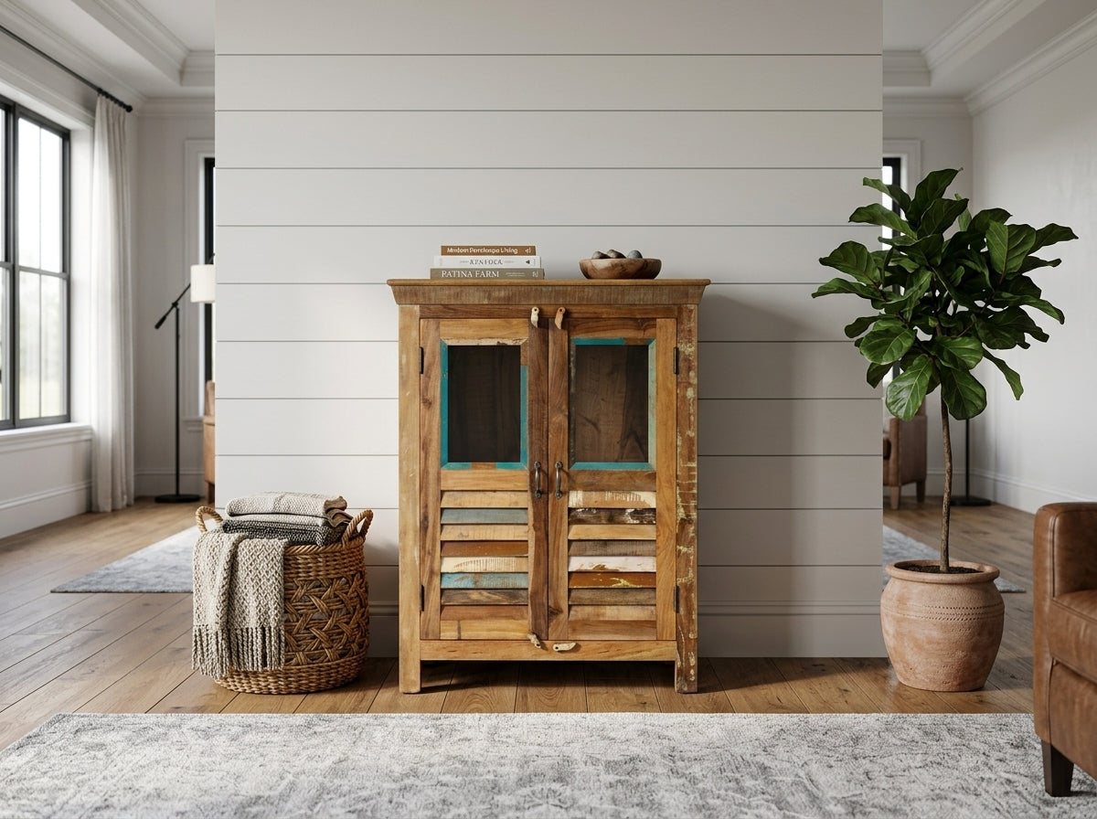 Cabinet Bikaner en bois recyclé avec deux portes vitrées