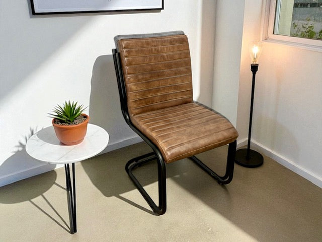 Chaise en cuir